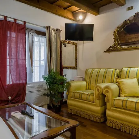 Leoncin D'oro Appartement