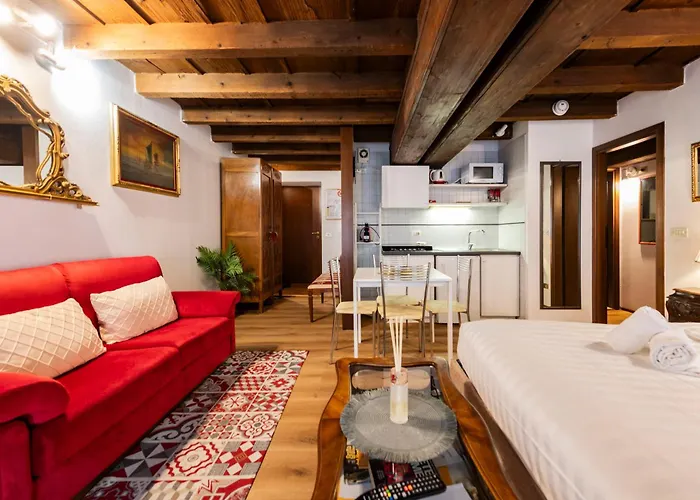 Apartman Leoncin D'oro By Reasy&busy