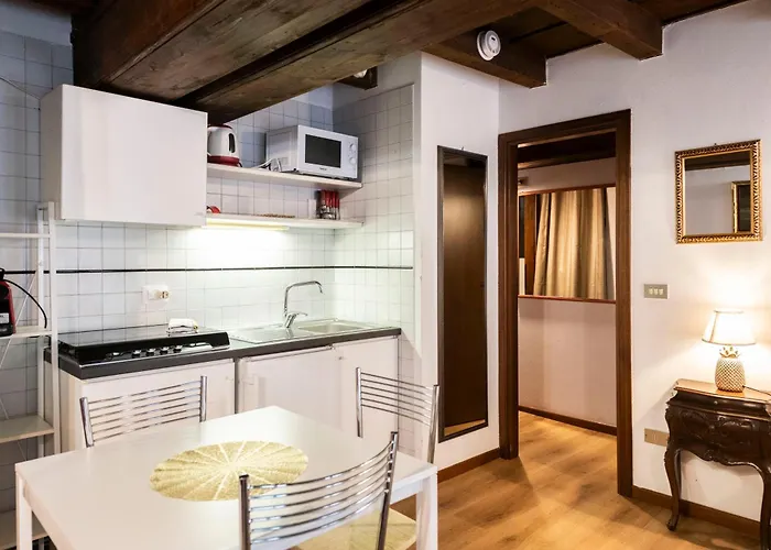 Leoncin D'oro By Reasy&busy Apartman Verona