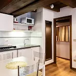 Leoncin D'oro By Reasy&busy Apartmán Verona