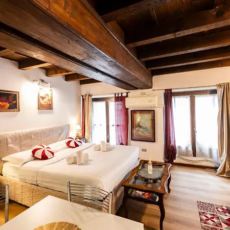 Leoncin D'oro By Reasy&busy Apartment *
