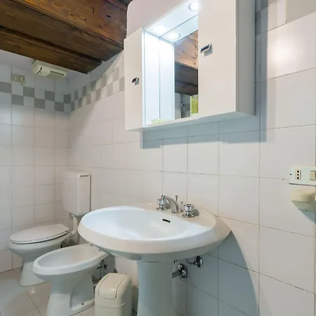 아파트 Leoncin D'oro *